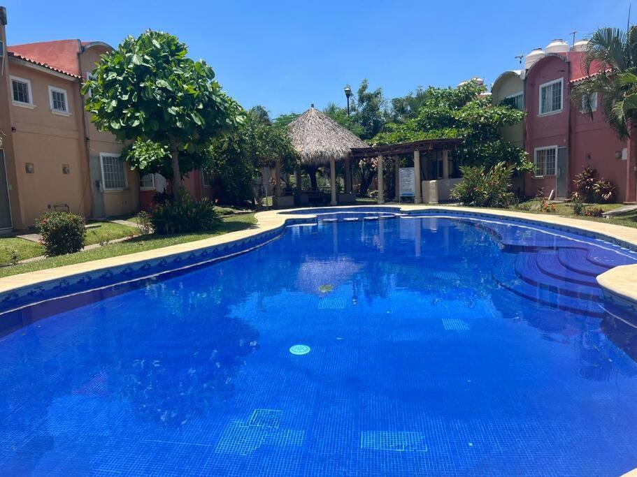 Апартаменти Casa Con Alberca A 8 Min De Playa Істапа Екстер'єр фото