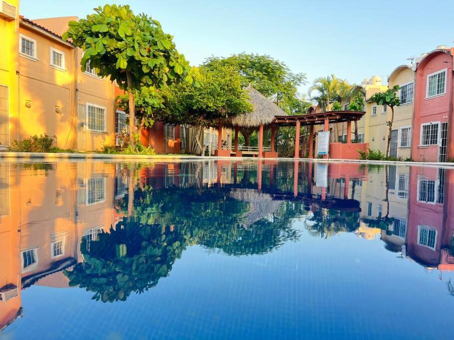 Апартаменти Casa Con Alberca A 8 Min De Playa Істапа Екстер'єр фото